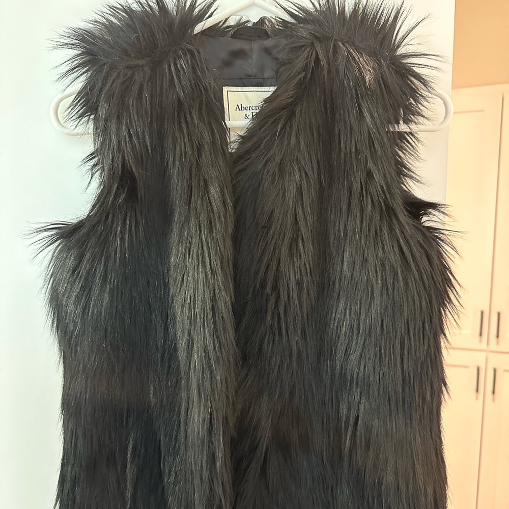 Black Faux Fur Vest | Size XS | Color: Black